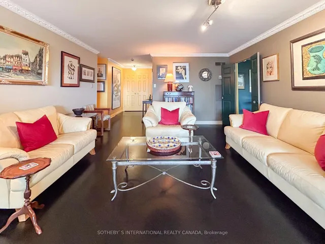 Additional property image - 130 Carlton St Unit 906