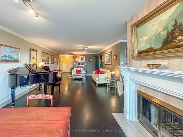 Additional property image - 130 Carlton St Unit 906