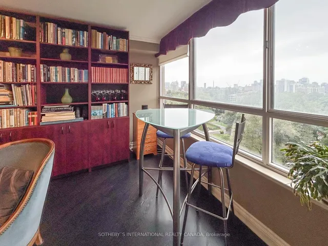 Additional property image - 130 Carlton St Unit 906