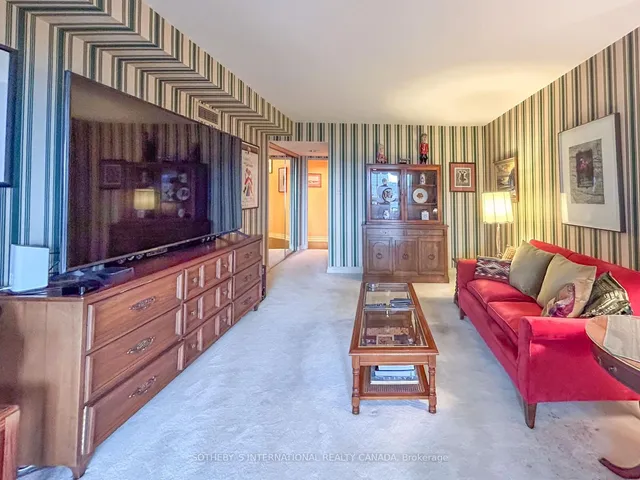 Additional property image - 130 Carlton St Unit 906