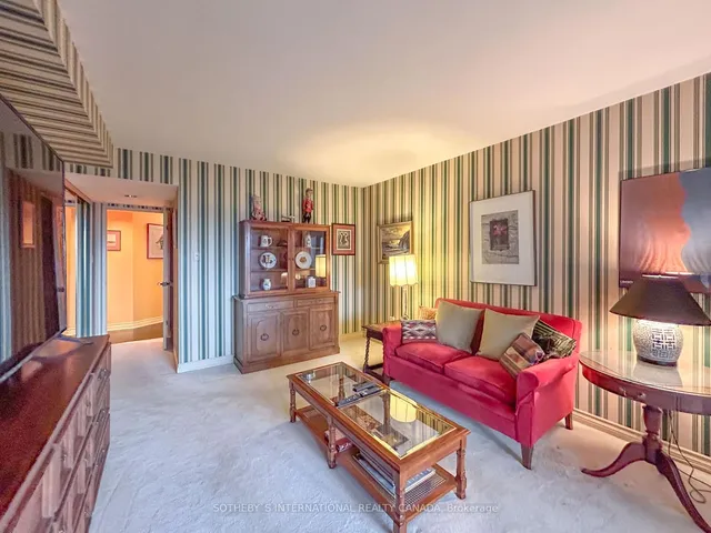 Additional property image - 130 Carlton St Unit 906
