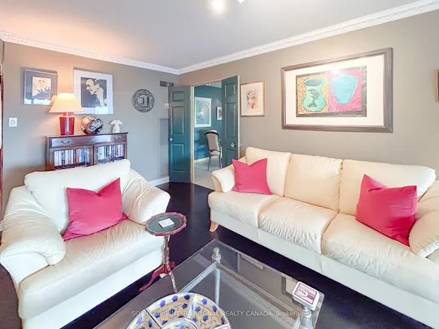 Additional property image - 130 Carlton St Unit 906