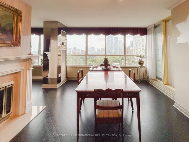 Additional property image - 130 Carlton St Unit 906
