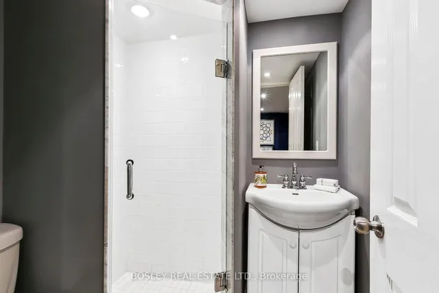 Additional property image - 352 Inglewood Dr