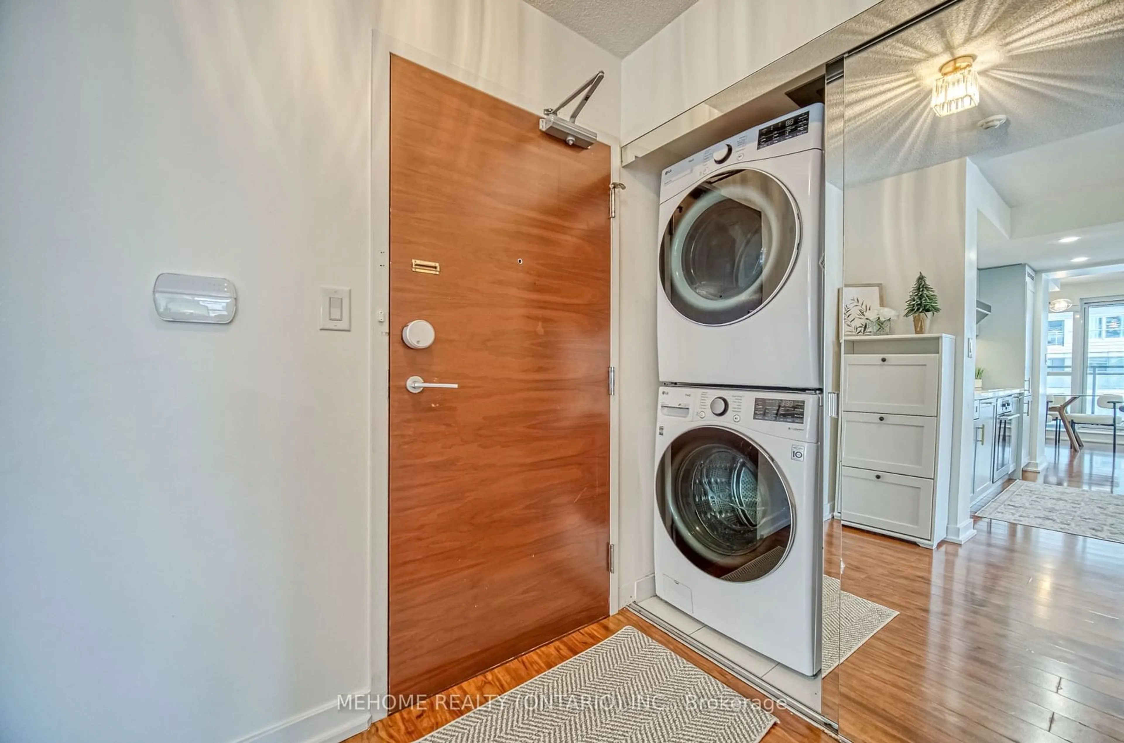 Laundry room for 10 Capreol Crt #312, Toronto Ontario M5V 4B3