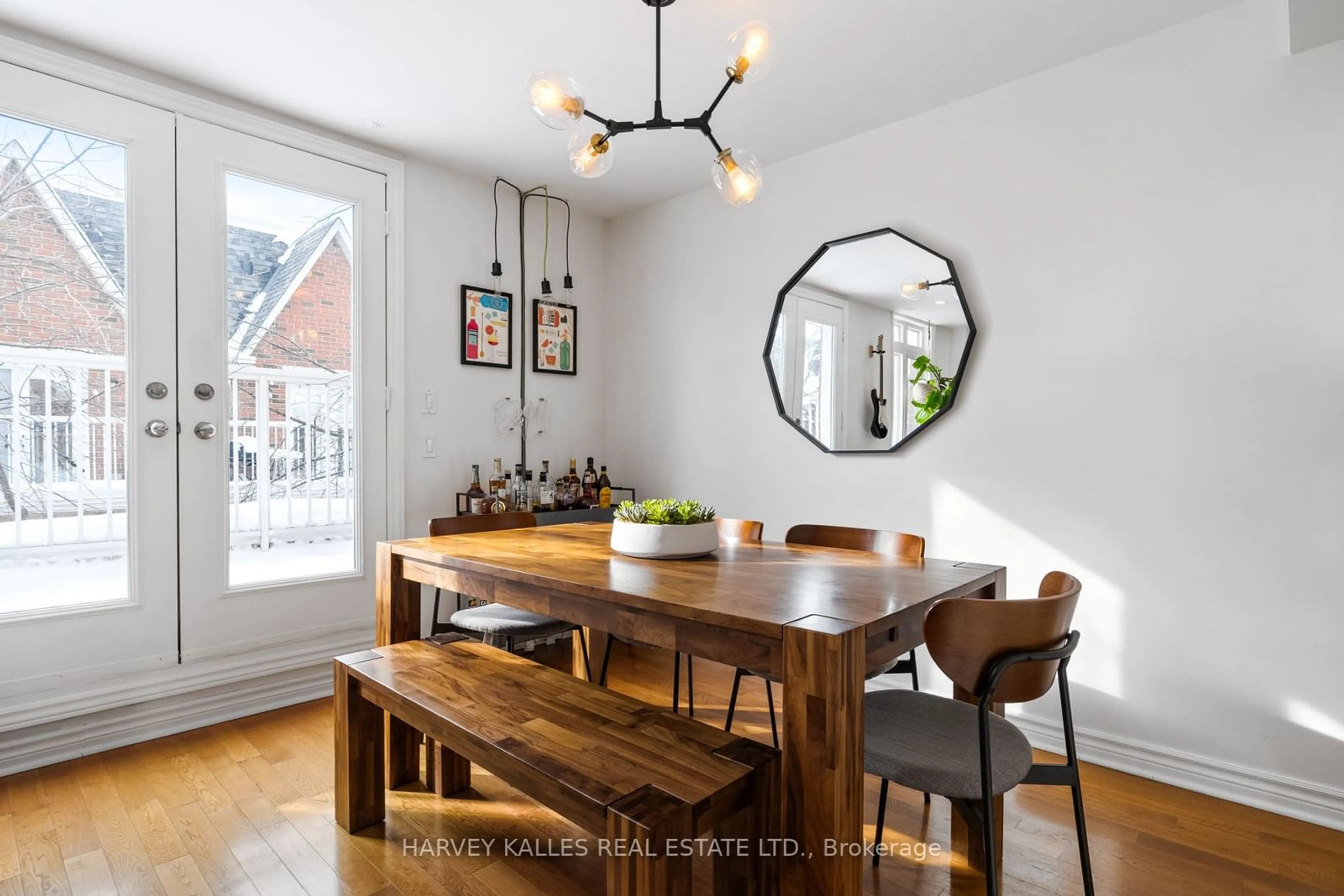 Dining room, wood/laminate floor for 12 Sudbury St #1410, Toronto Ontario M6J 3W7