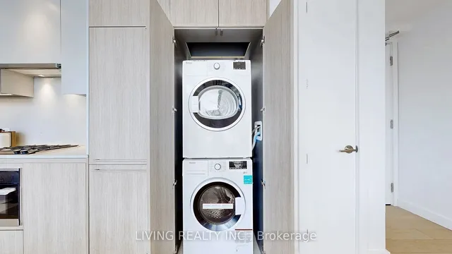 Additional property image - 81 Wellesley St Unit 2108