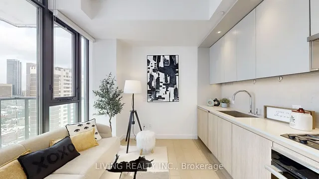 Additional property image - 81 Wellesley St Unit 2108