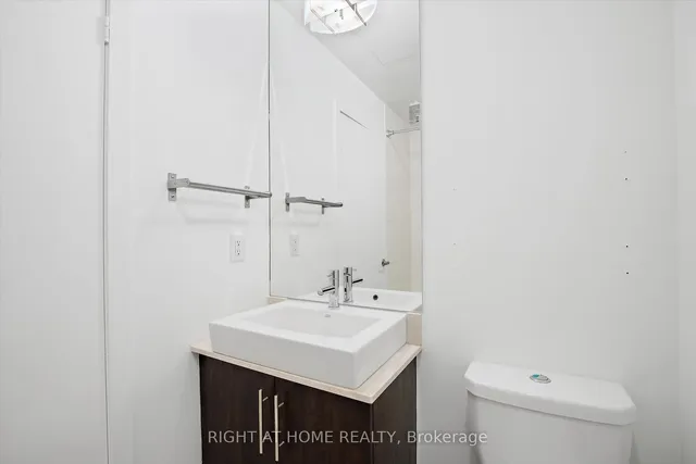 Additional image 10 of 65 Bremner Blvd Unit 2403
