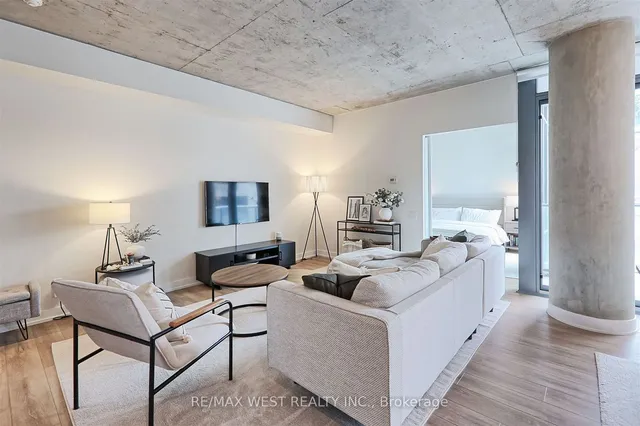 Additional property image - 650 King St Unit 409