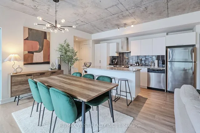 Additional property image - 650 King St Unit 409