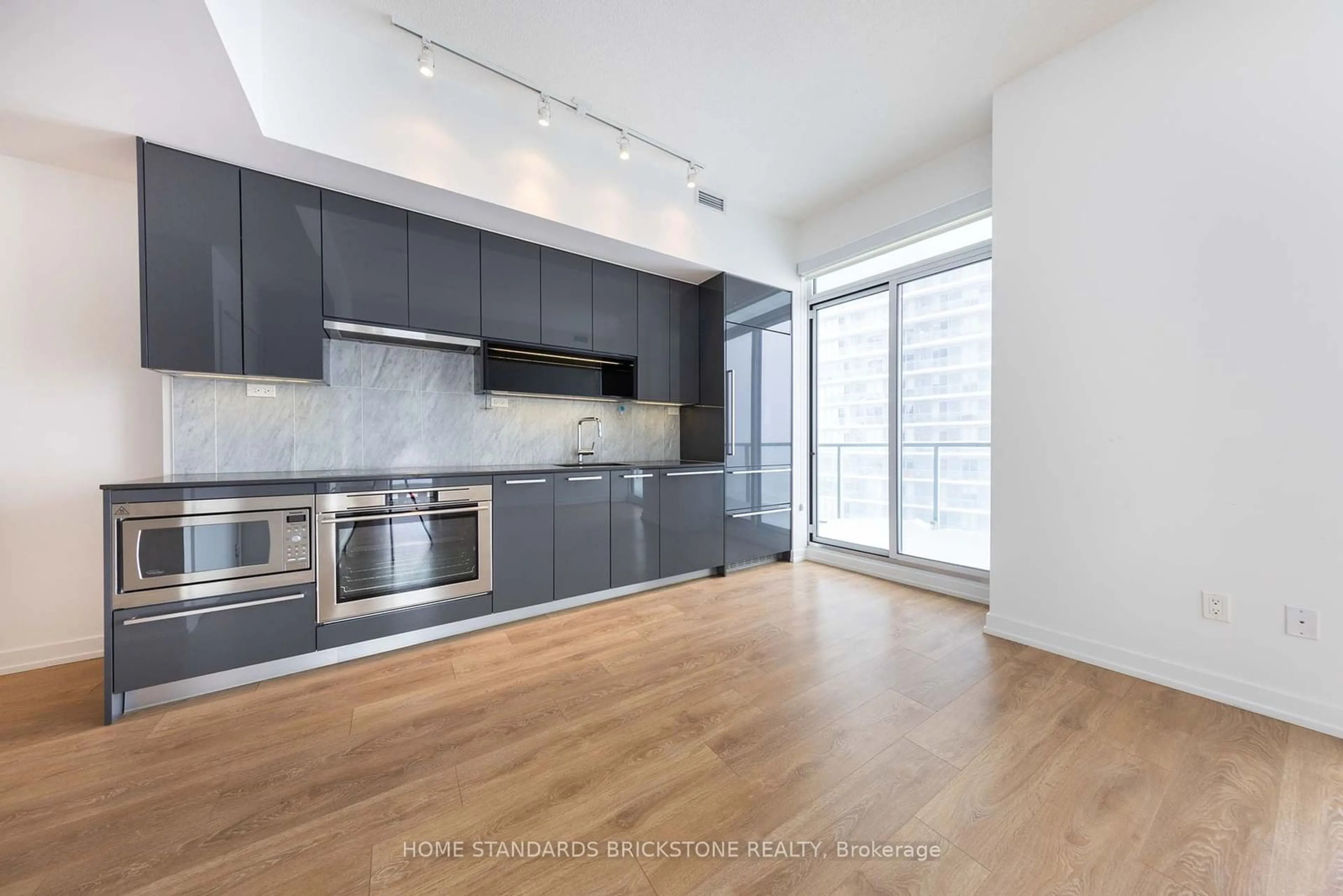 Open concept kitchen, unknown for 115 McMahon Dr #2110, Toronto Ontario M2K 0E3