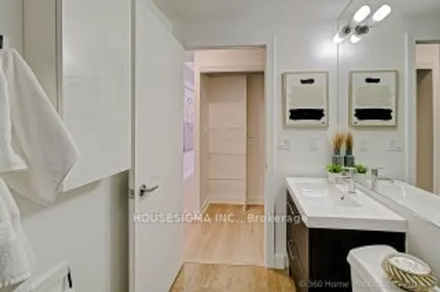 Additional property image - 438 King St Unit 512