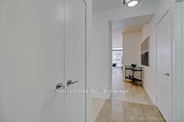 Additional property image - 438 King St Unit 512
