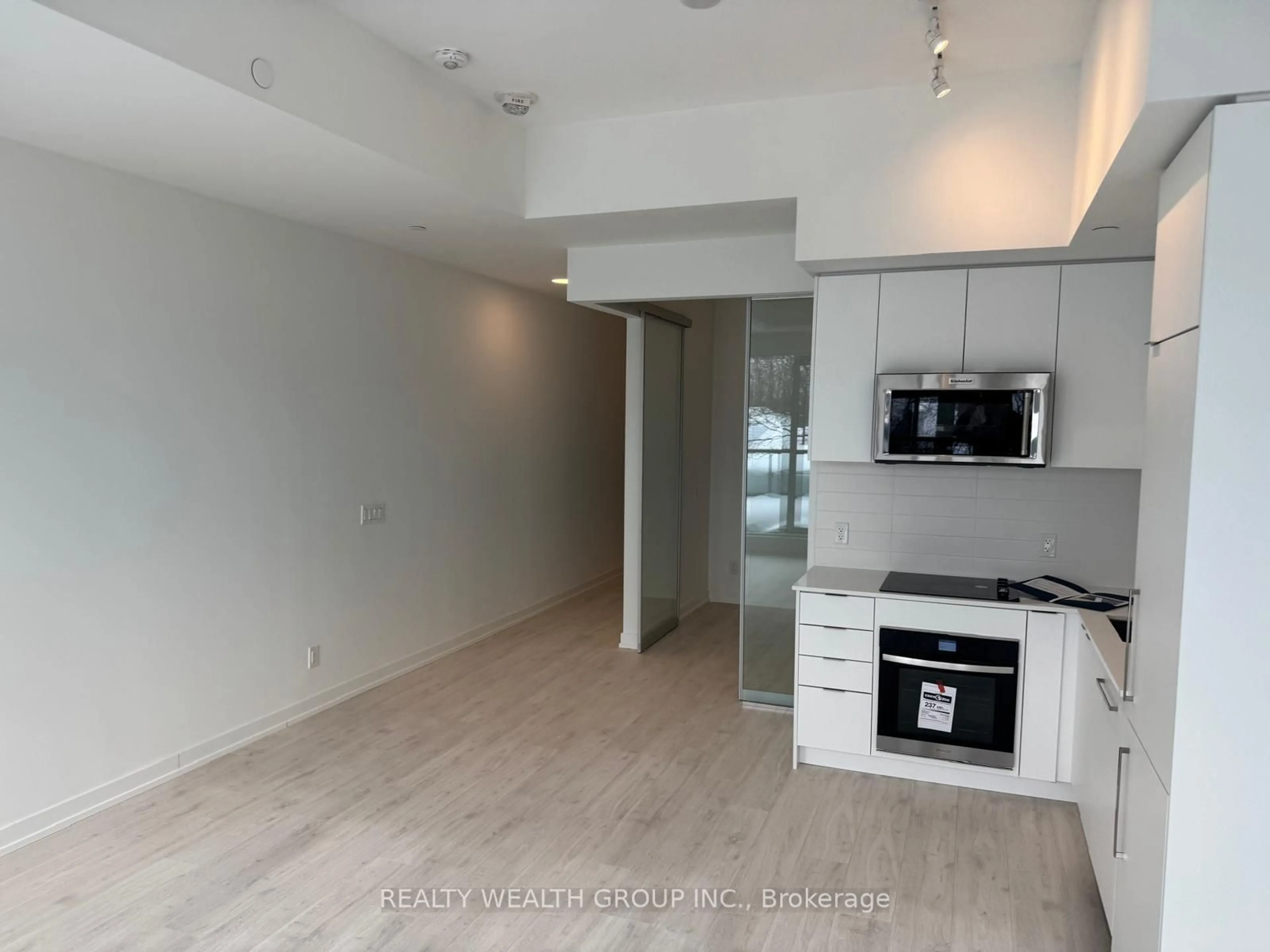 A pic of a room for 181 Sheppard Ave #218, Toronto Ontario M2N 3A6