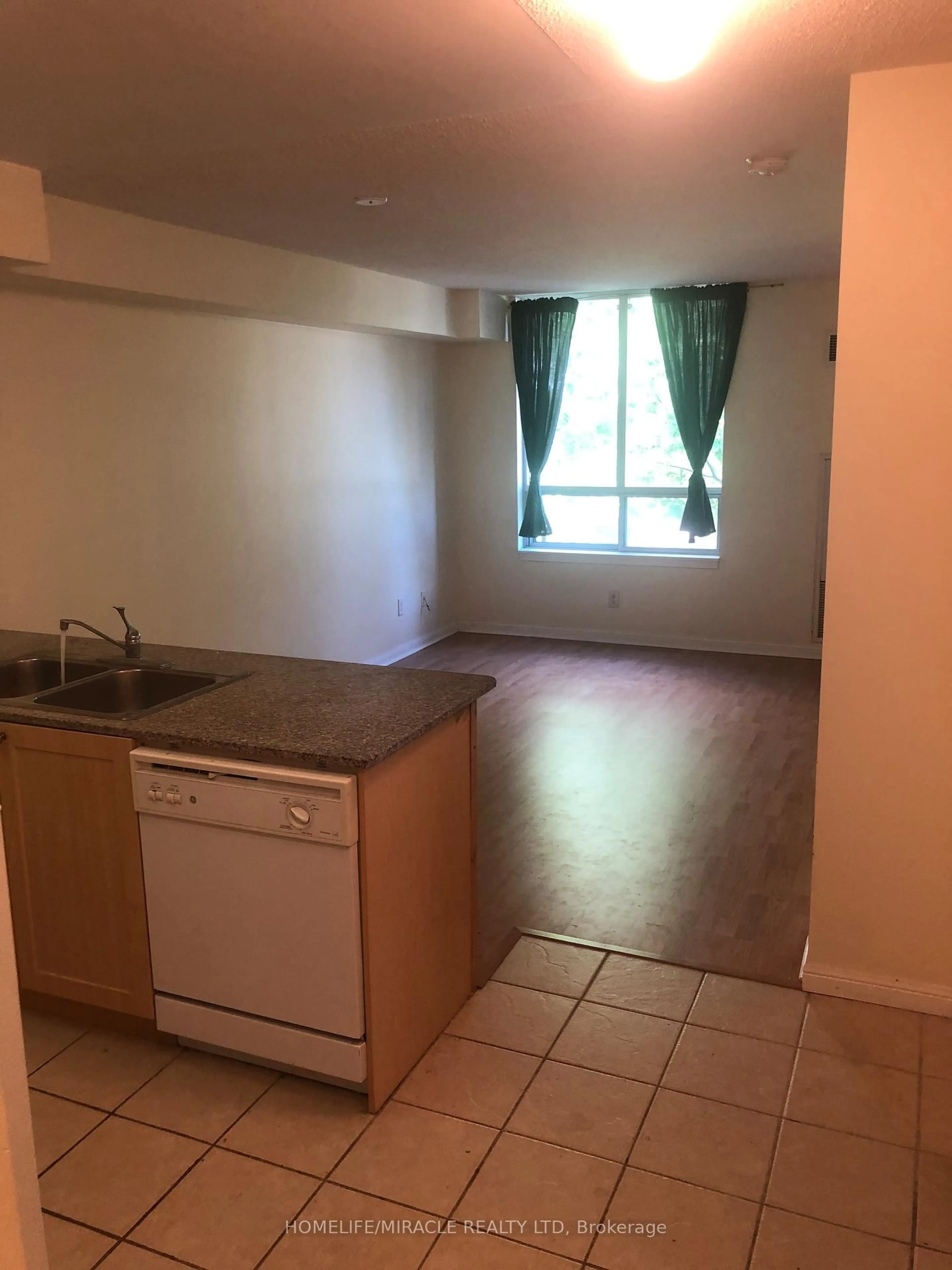 Standard kitchen, floor is not visible for 5940 yonge St #211, Toronto Ontario M2M 4M6