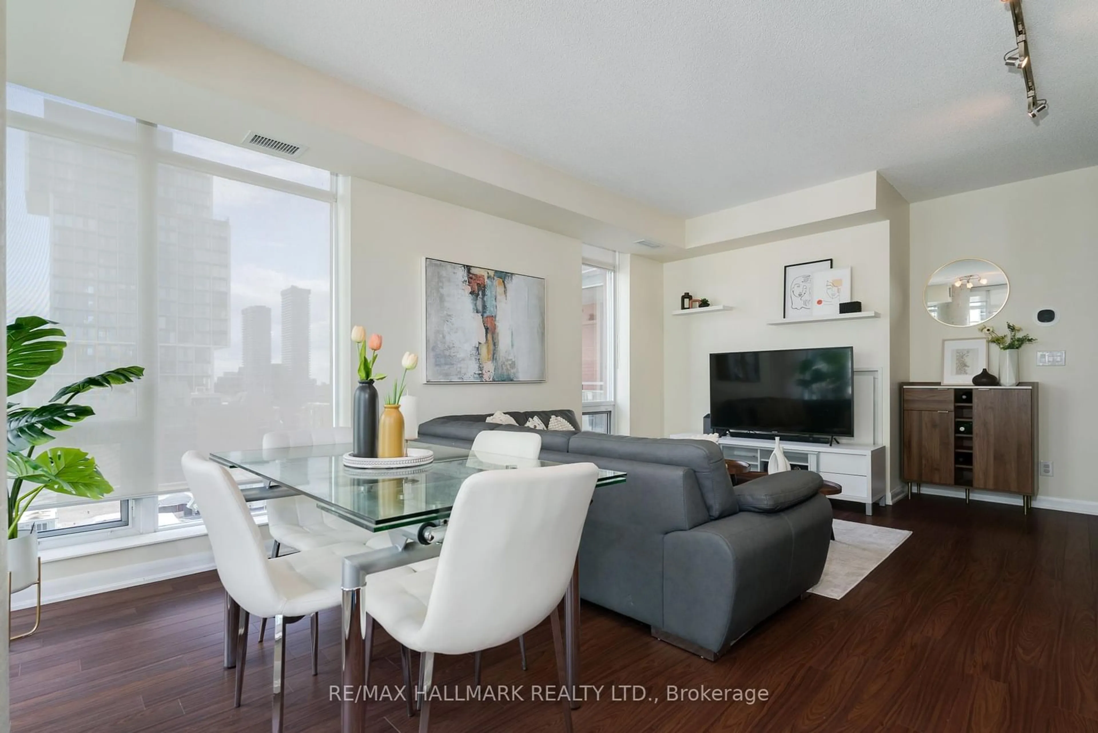 Living room with furniture, wood/laminate floor for 205 Frederick St #1210, Toronto Ontario M5A 4V3