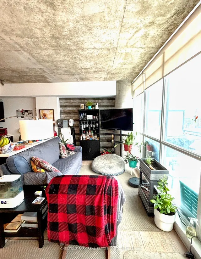 Additional property image - 318 King St Unit 1408