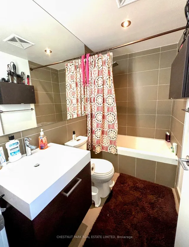 Additional property image - 318 King St Unit 1408