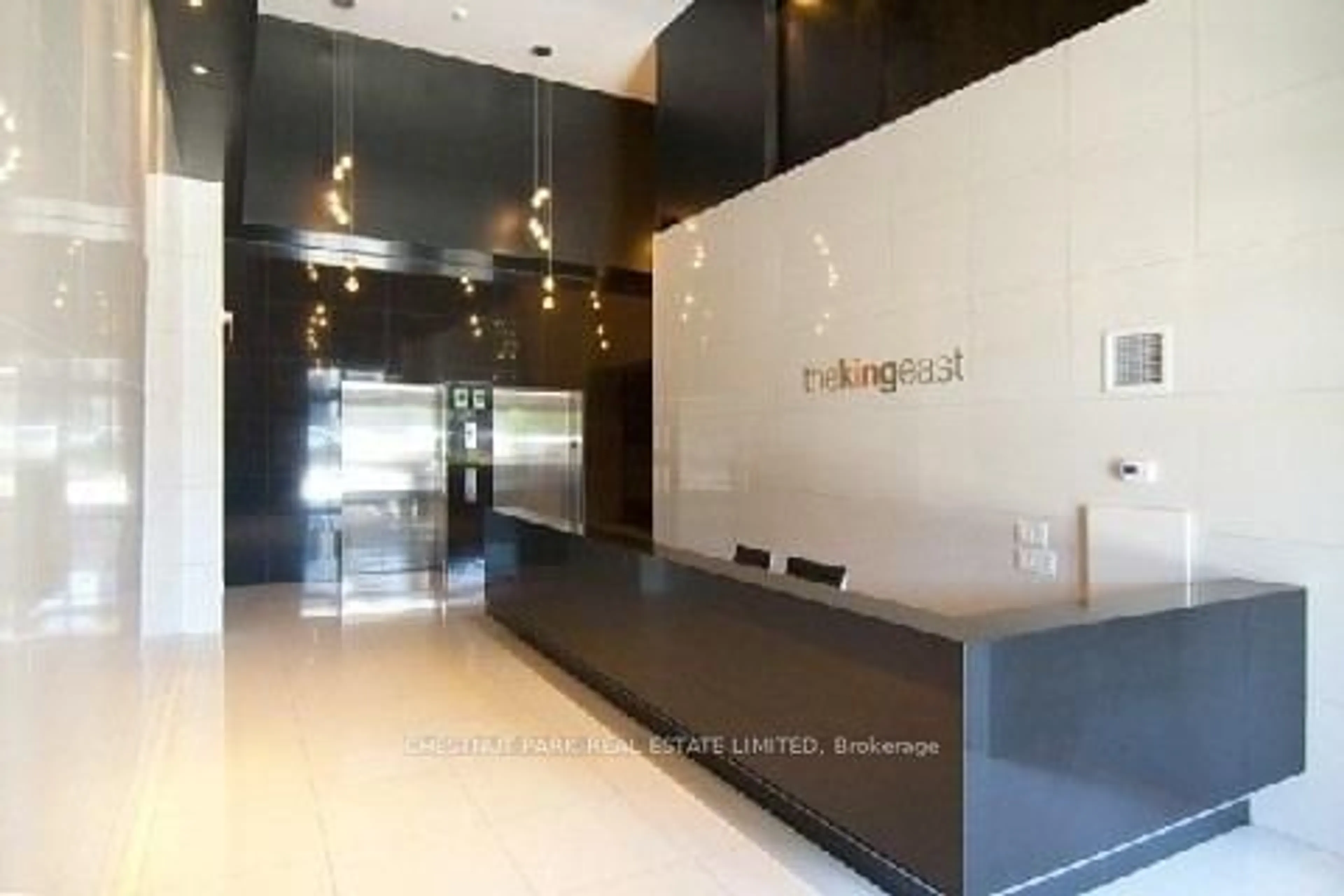 Indoor foyer for 318 King St #1408, Toronto Ontario M5A 0C1