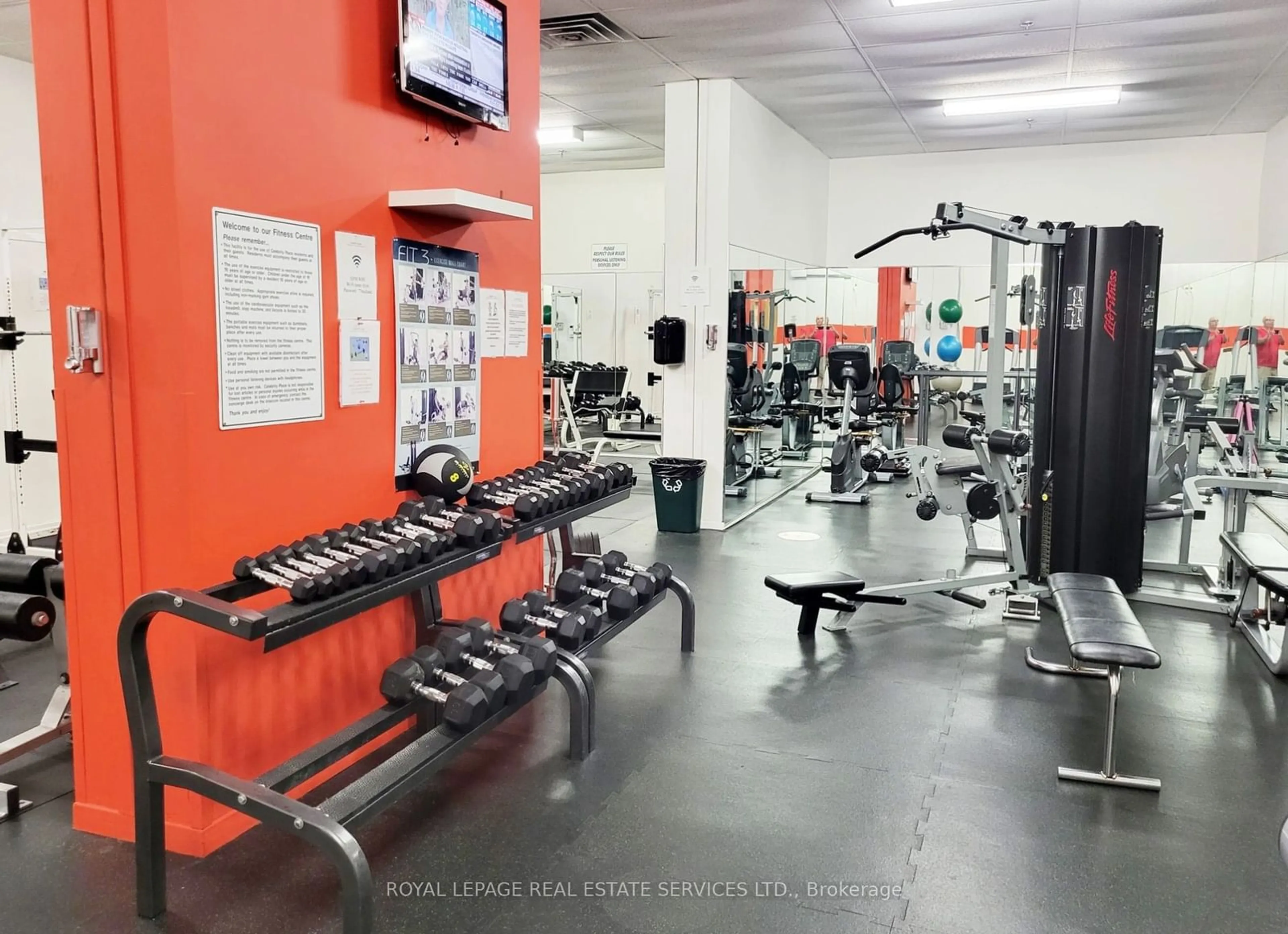 Gym or fitness room for 77 Maitland Pl #521, Toronto Ontario M4Y 2V6