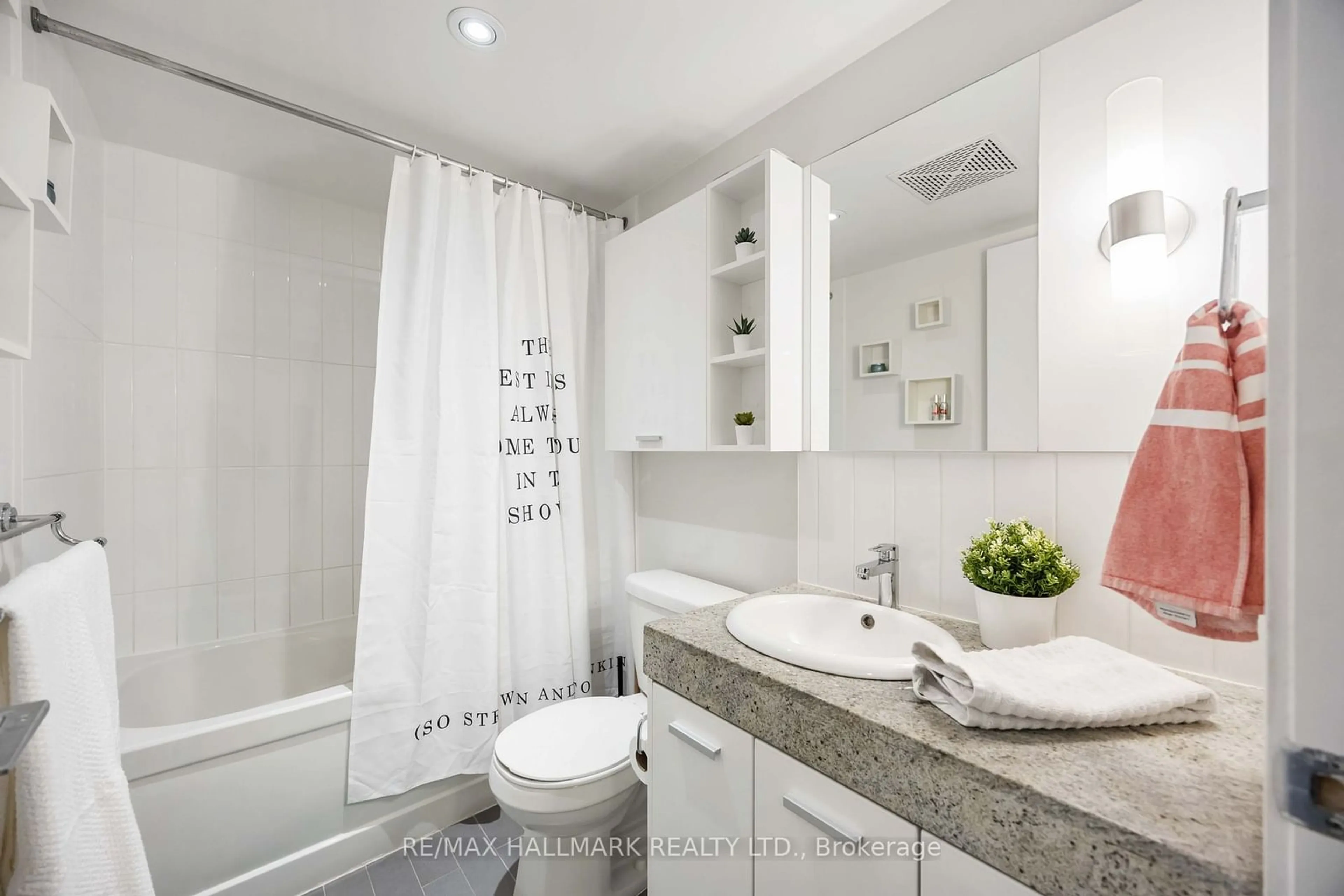 Standard bathroom, ceramic/tile floor for 29 Singer Crt #908, Toronto Ontario M2K 0B3