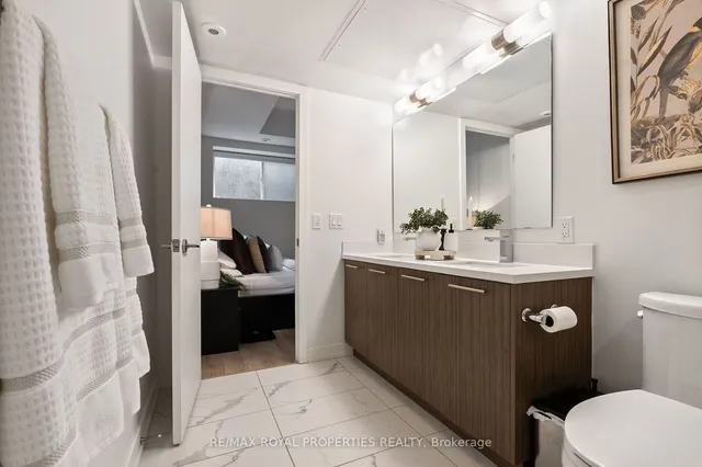 Additional property image - 264 Finch Ave Unit 11