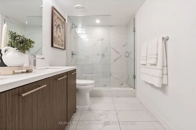 Additional property image - 264 Finch Ave Unit 11