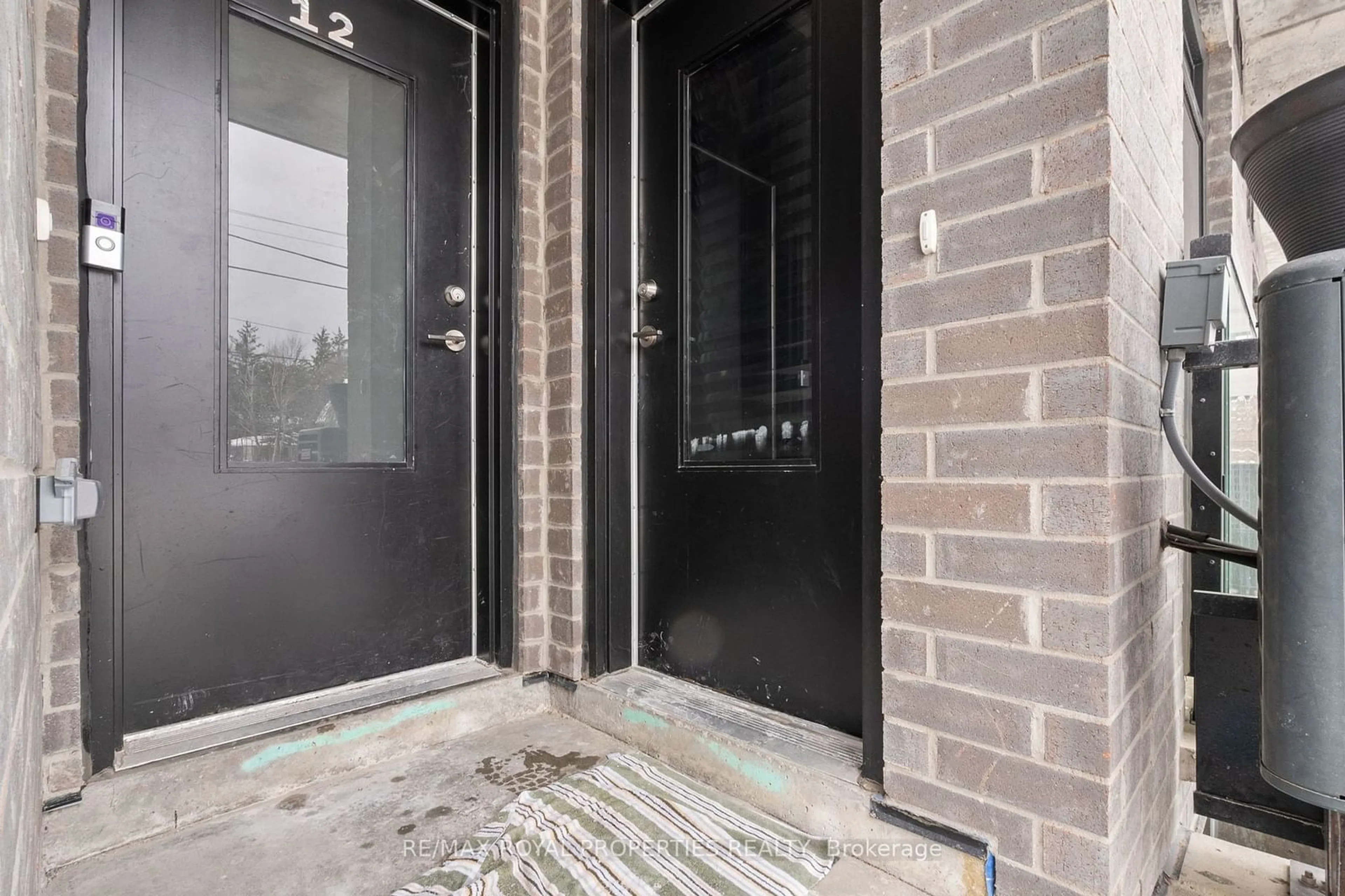 Indoor entryway for 264 Finch Ave #11, Toronto Ontario M2N 0L3