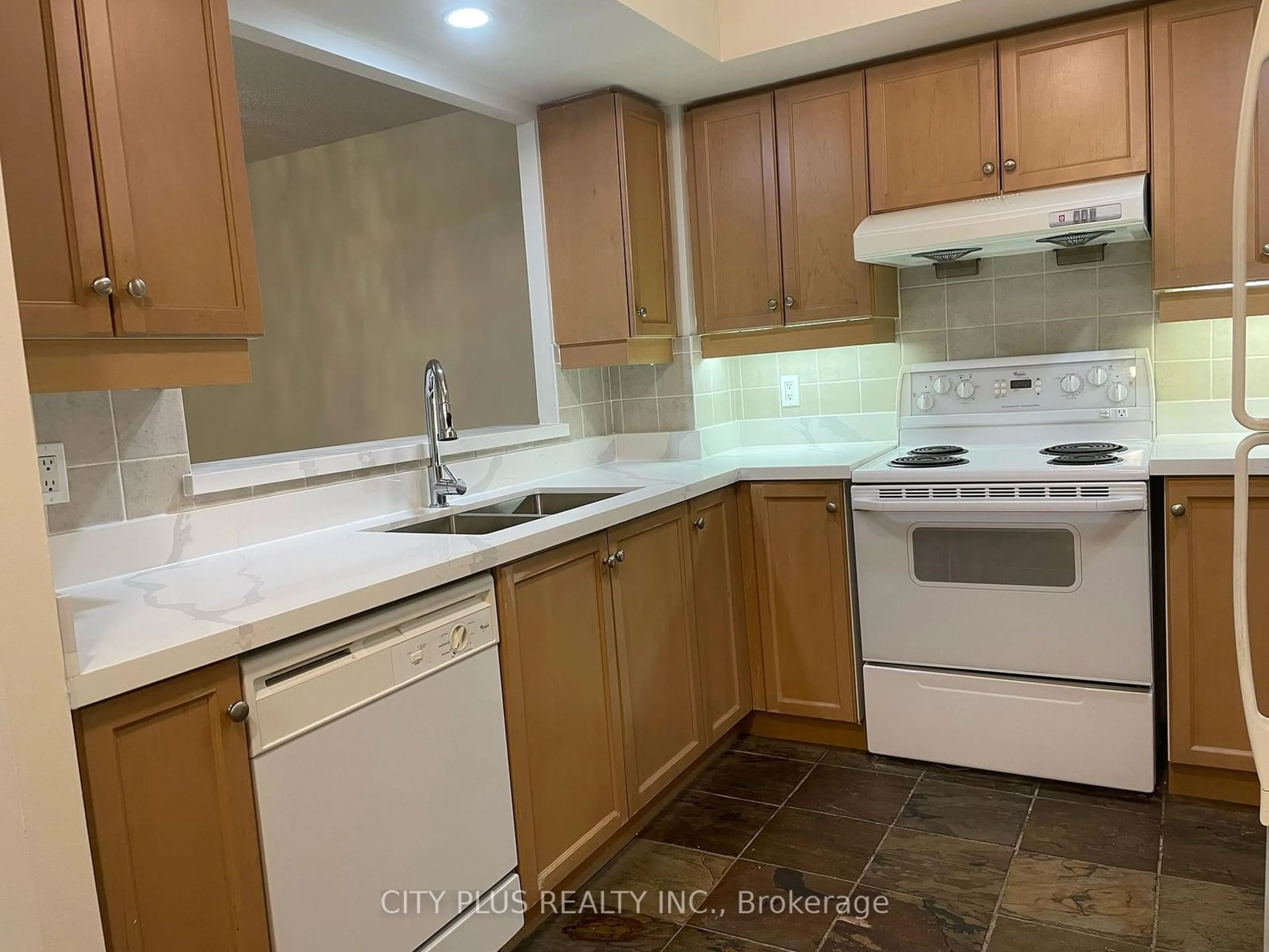 Standard kitchen, unknown for 123 Eglinton Ave #1109, Toronto Ontario M4P 1J2