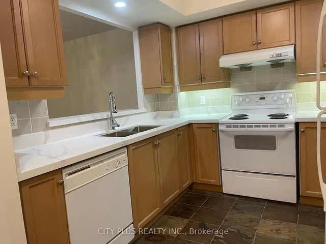 Additional property image - 123 Eglinton Ave Unit 1109