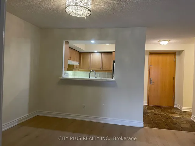Additional property image - 123 Eglinton Ave Unit 1109