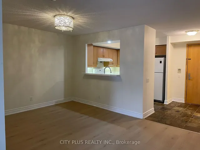 Additional property image - 123 Eglinton Ave Unit 1109