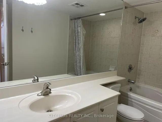 Additional property image - 123 Eglinton Ave Unit 1109