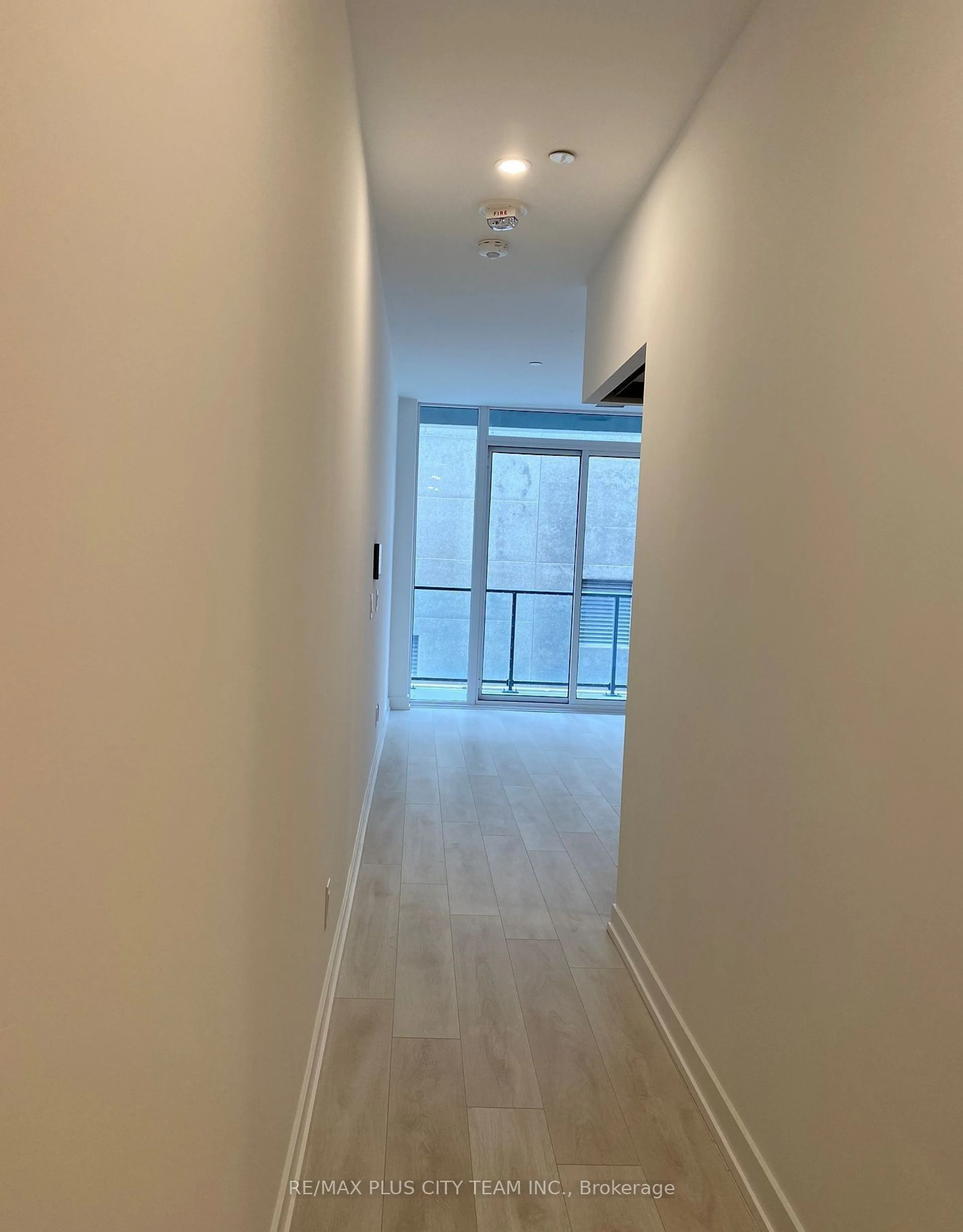 Indoor foyer for 5 Defries St #324, Toronto Ontario M5A 3R4