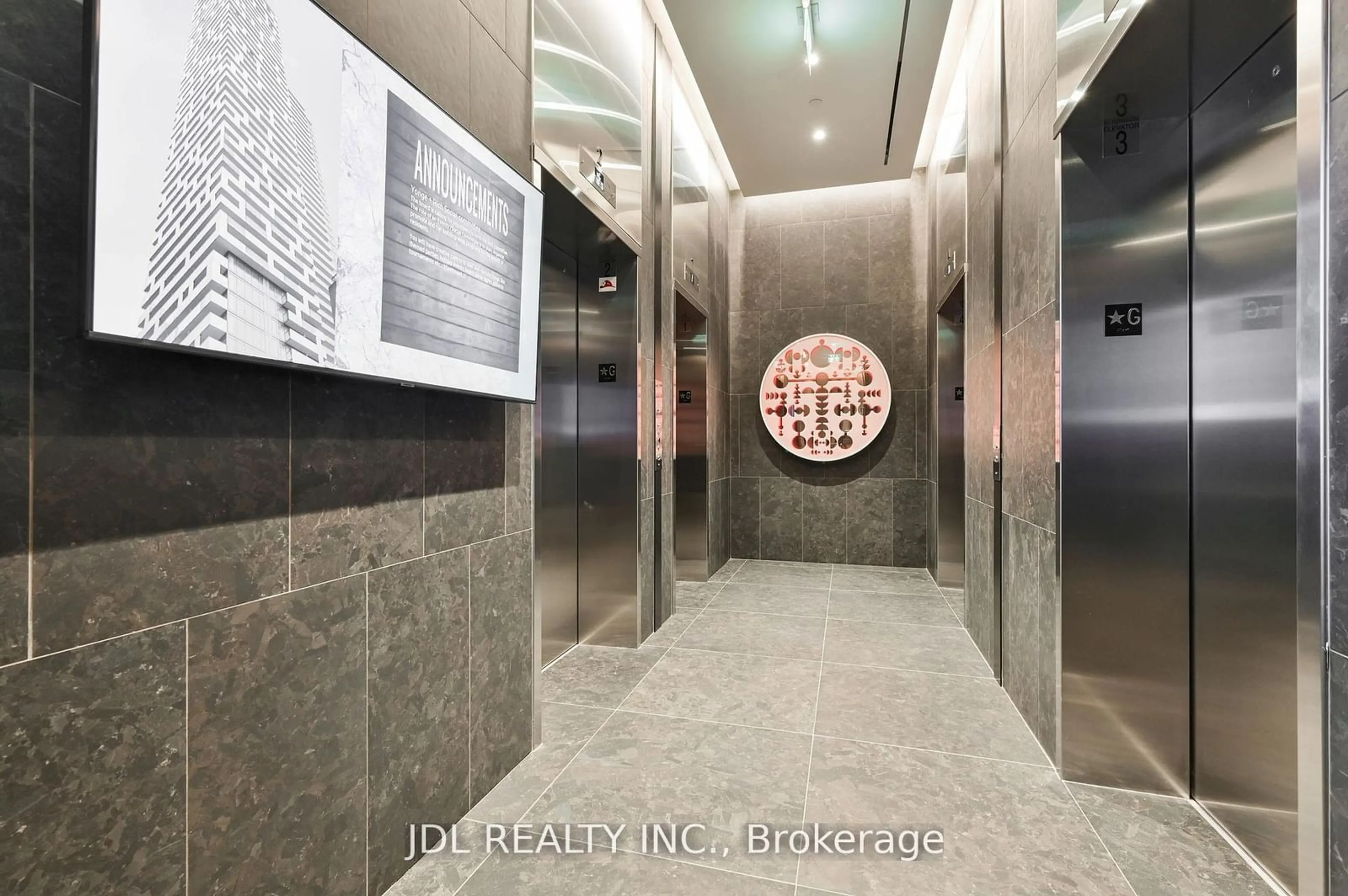 Indoor foyer for 25 Richmond St #1315, Toronto Ontario M5C 1N7