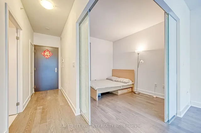 Additional property image - 955 Bay St Unit 604