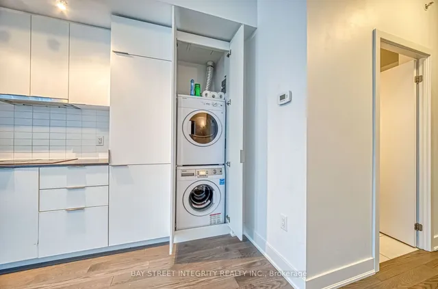 Additional property image - 955 Bay St Unit 604