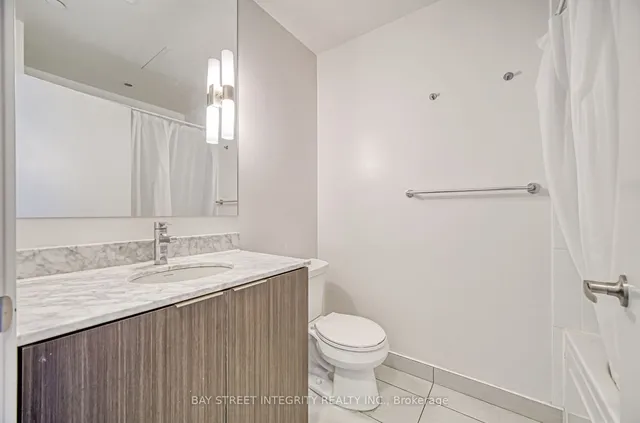 Additional property image - 955 Bay St Unit 604