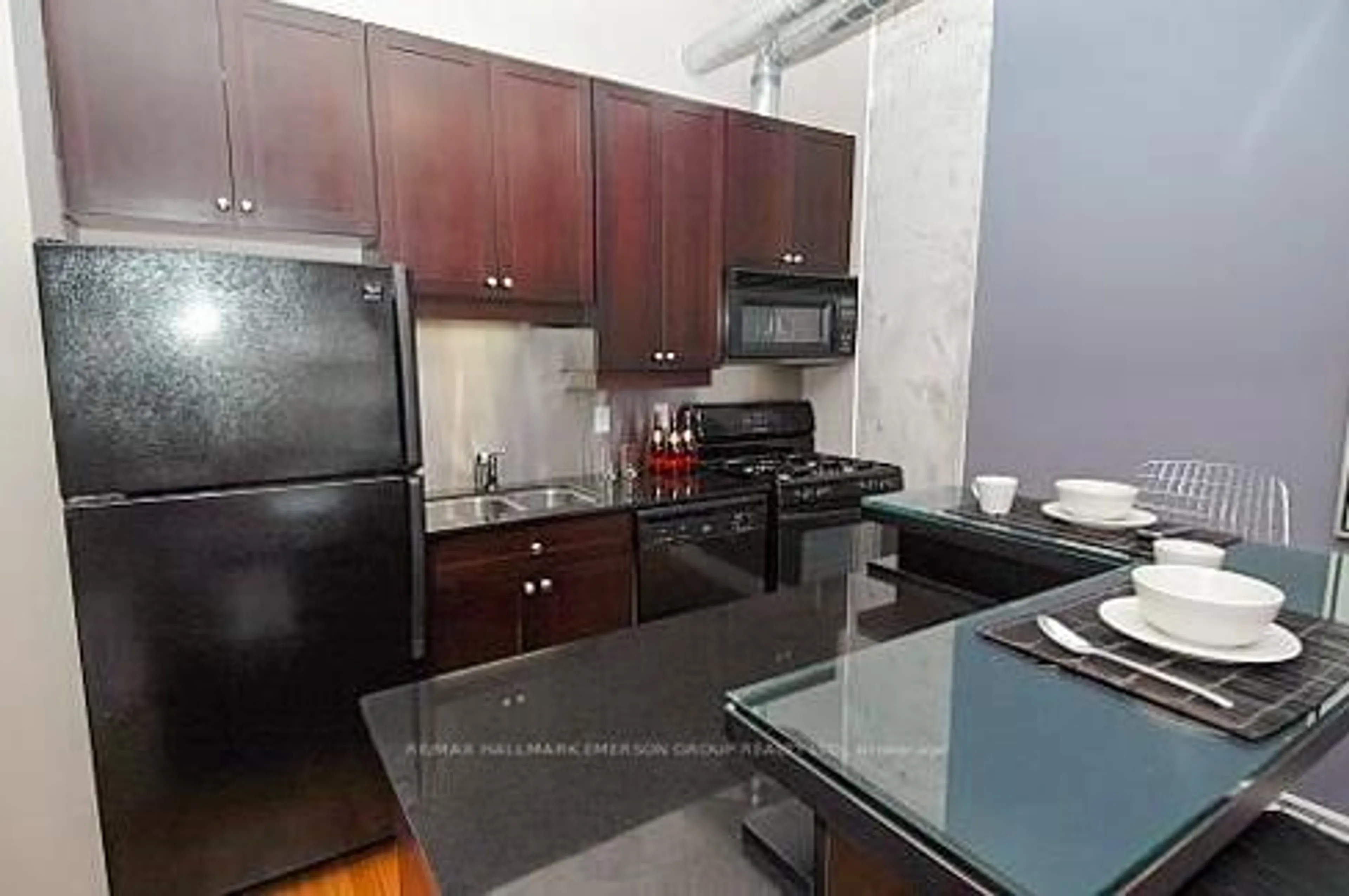 Standard kitchen, unknown for 261 King St #408, Toronto Ontario M5A 4T6