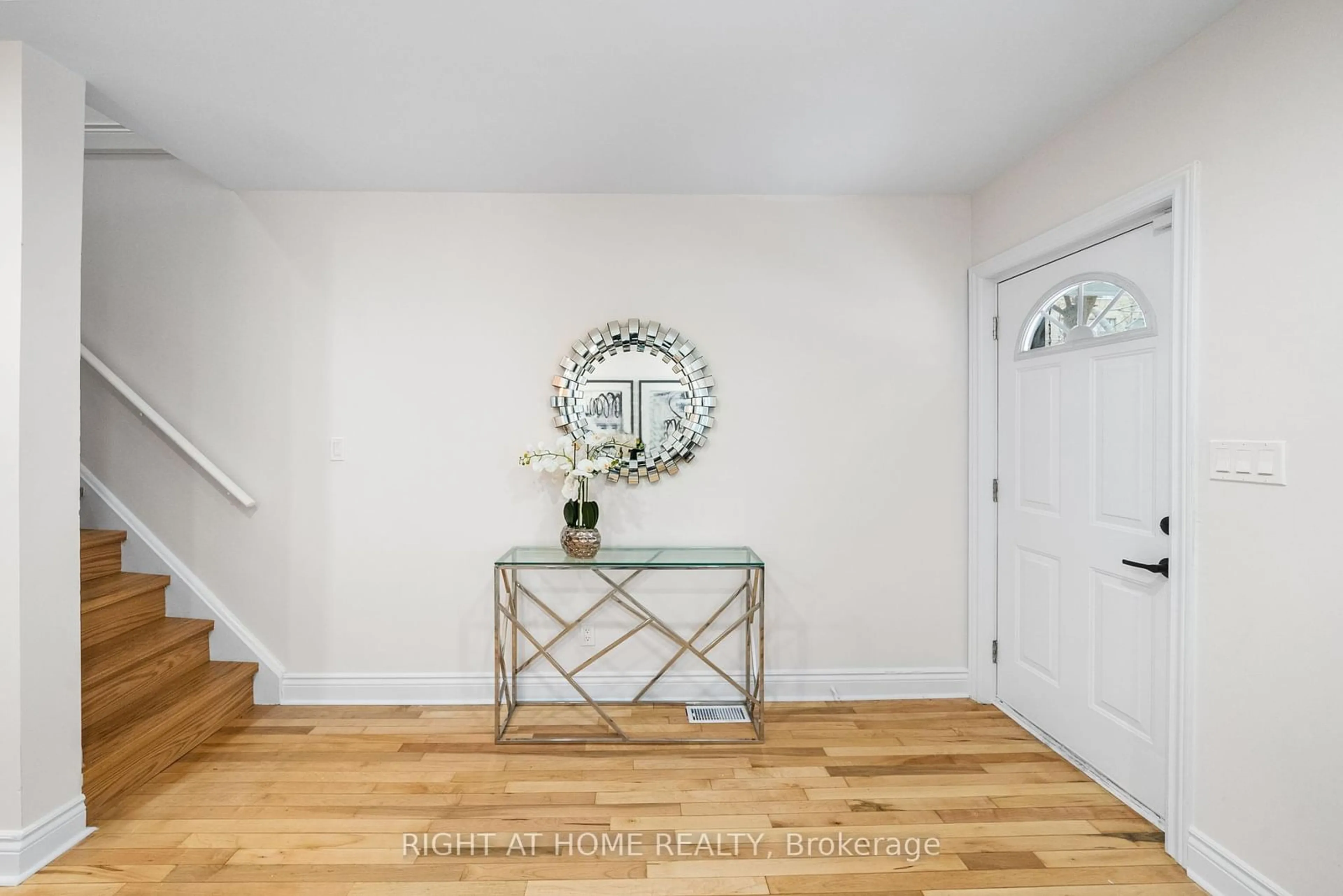 Indoor entryway for 441 Winona Dr, Toronto Ontario M6C 3T4