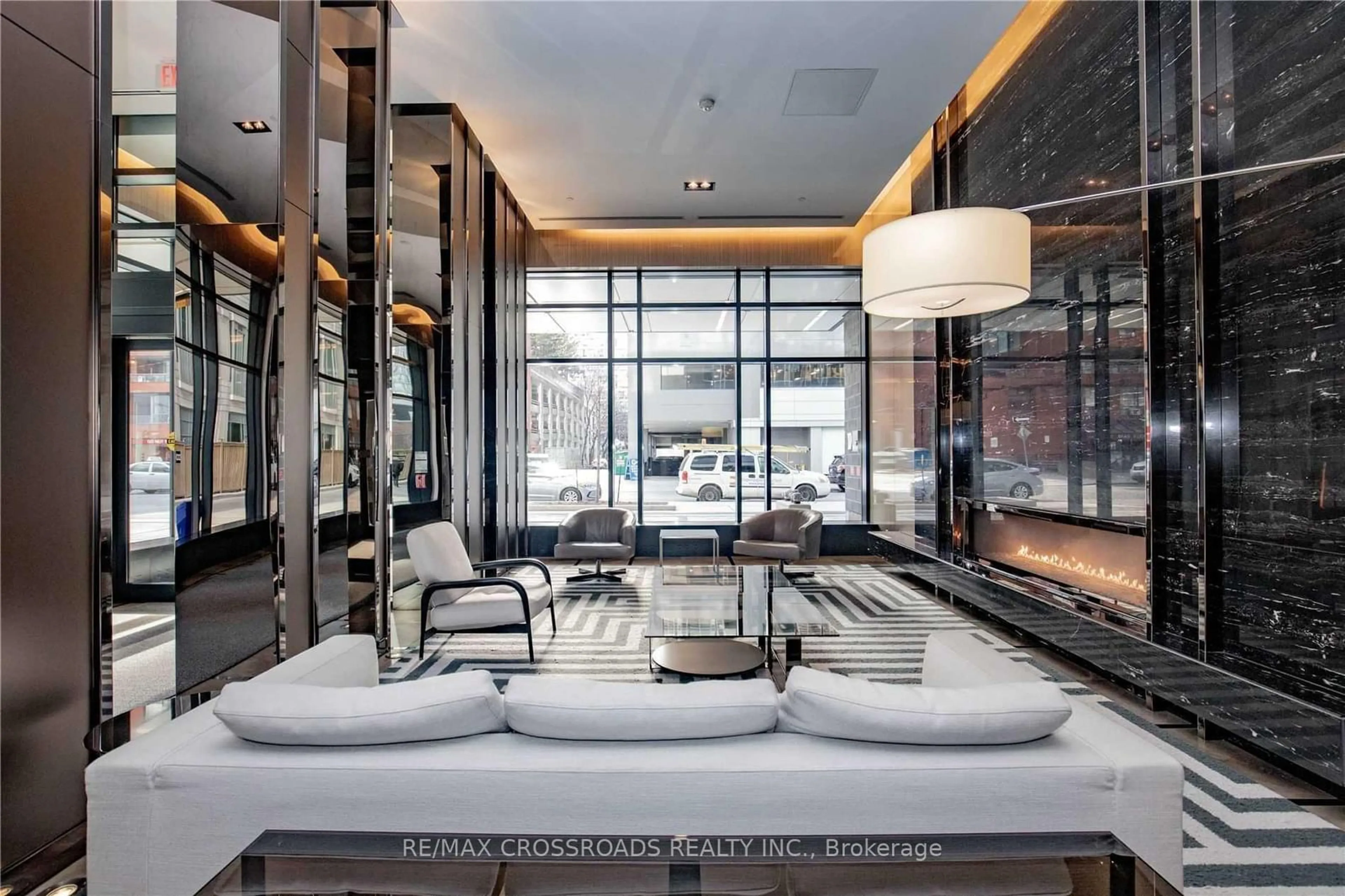 Lobby for 89 Dunfield Ave #804, Toronto Ontario M4S 0A4