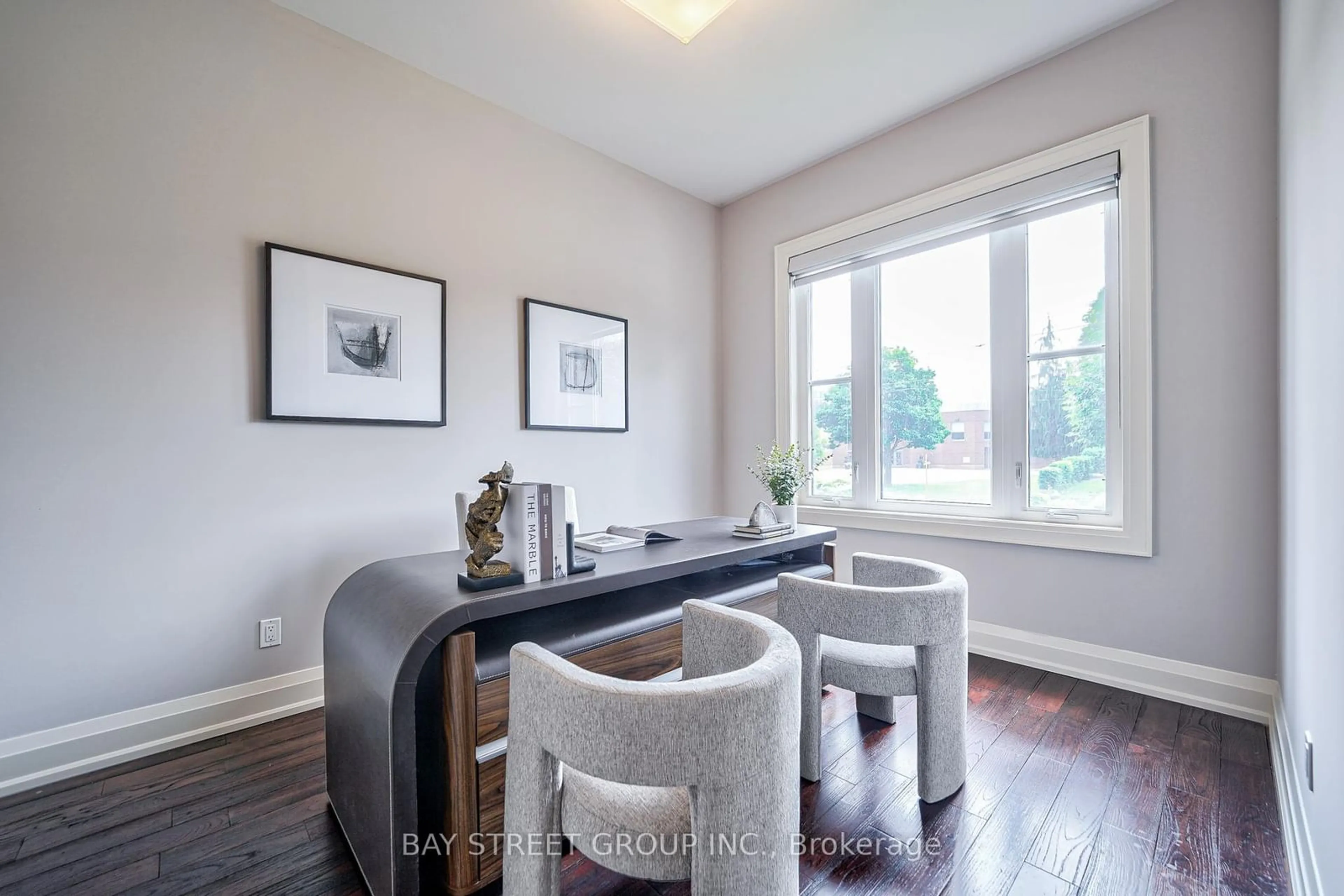 Dining room, wood/laminate floor for 80 Churchill Ave, Toronto Ontario M2N 1Y9