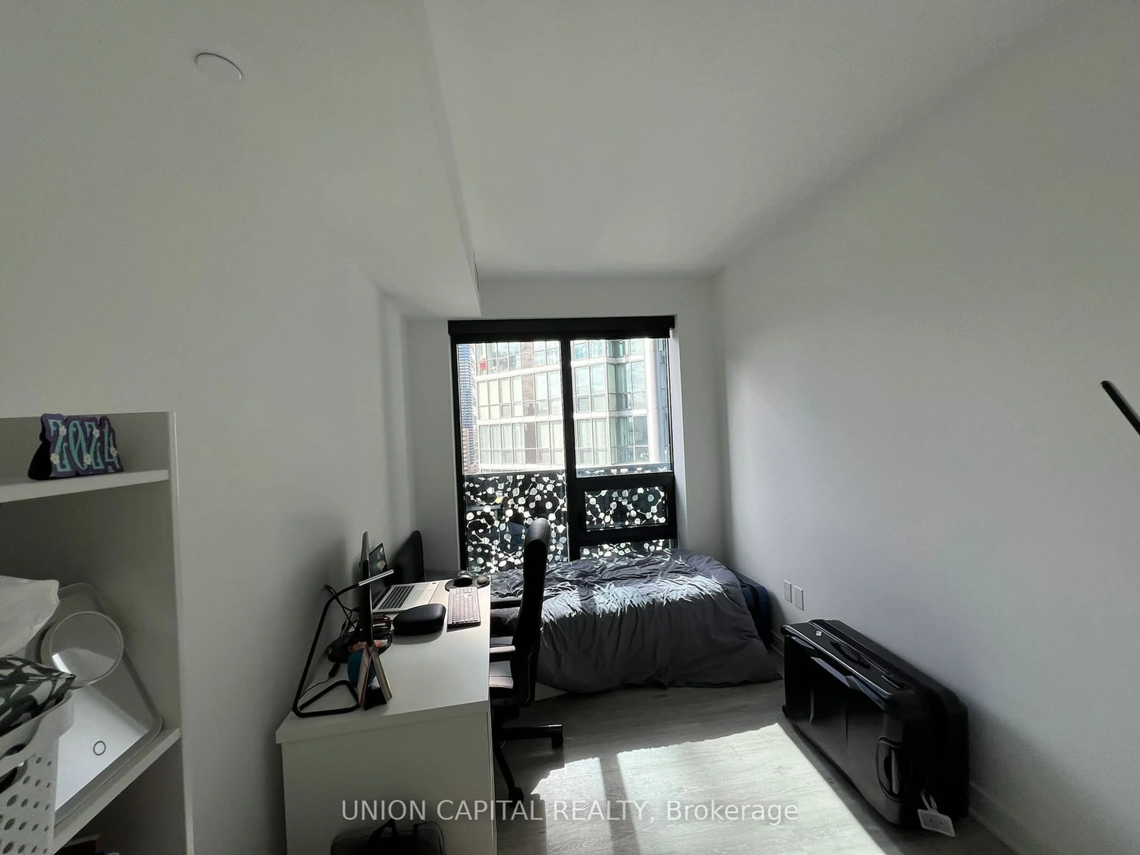 A pic of a room for 55 Charles St #1406, Toronto Ontario M4Y 0J1