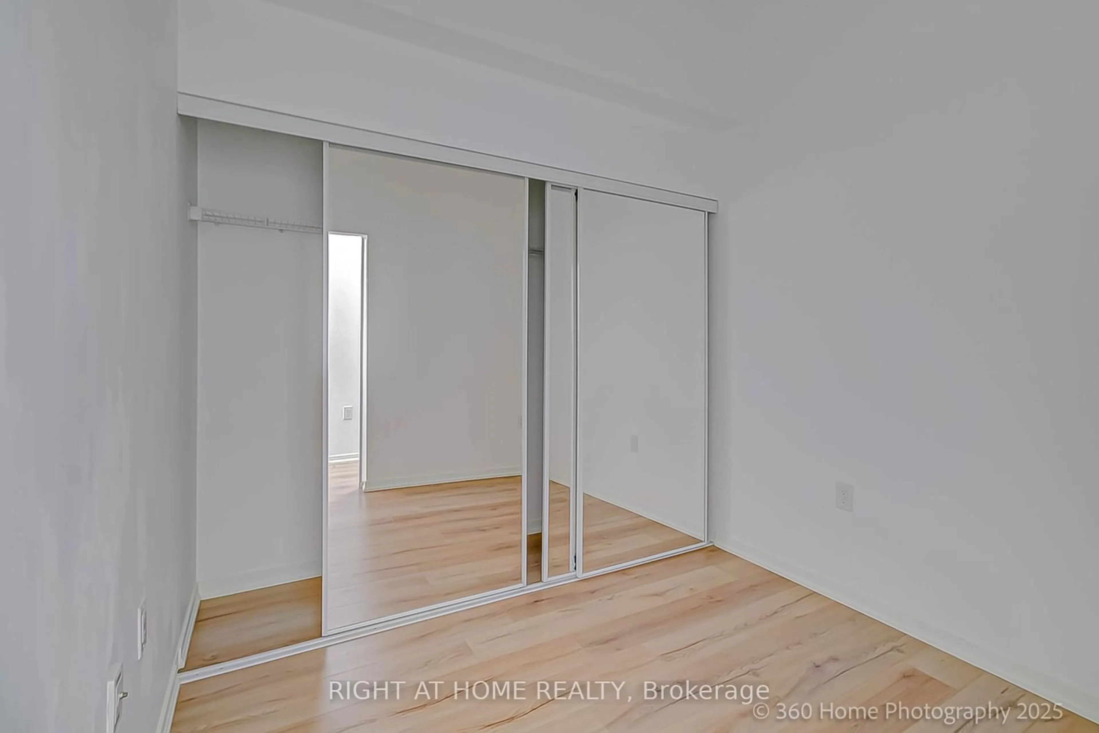 A pic of a room for 36 Lisgar St #306, Toronto Ontario M6J 0C7