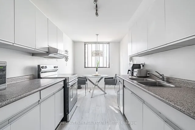 Additional property image - 77 Carlton St Unit 701