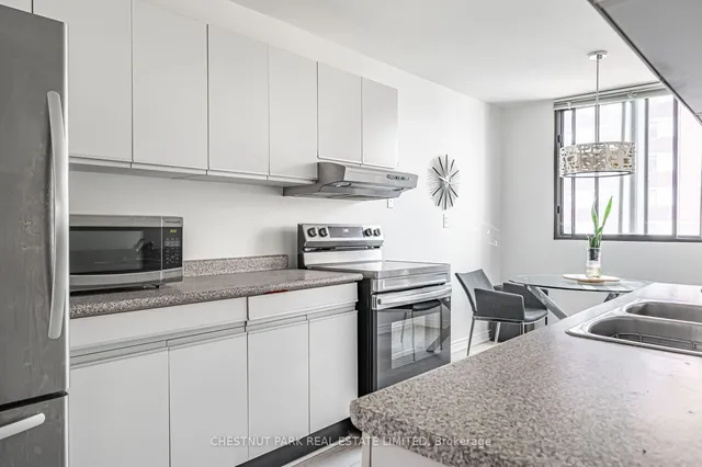 Additional property image - 77 Carlton St Unit 701