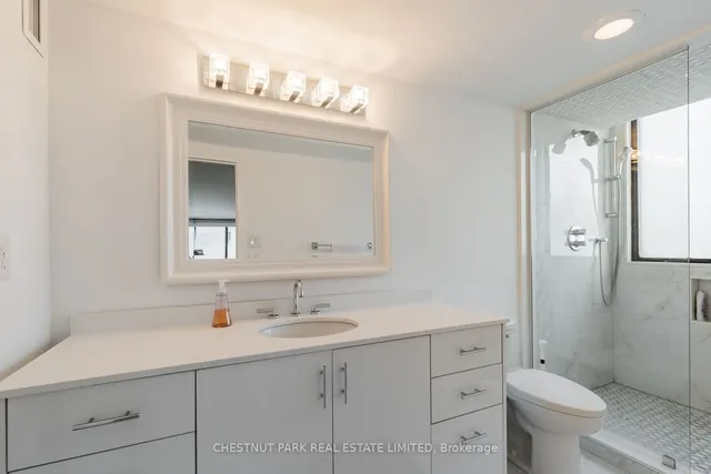 Additional property image - 77 Carlton St Unit 701