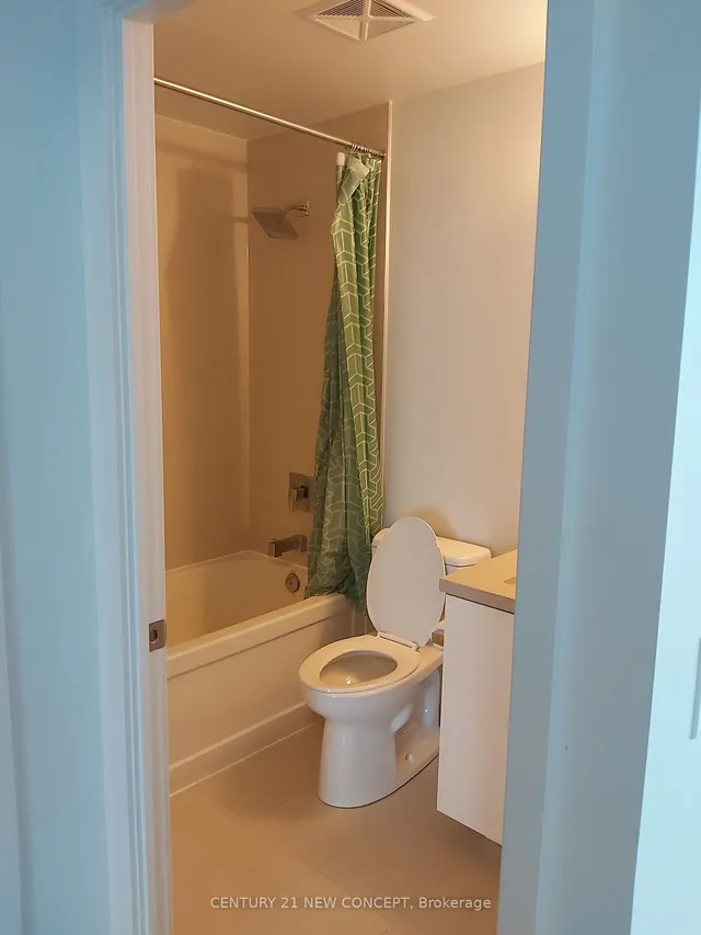 Additional property image - 8 Eglinton Ave Unit 4906