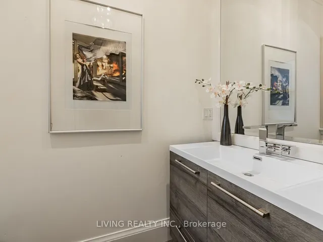 Additional property image - 52 Argyle St